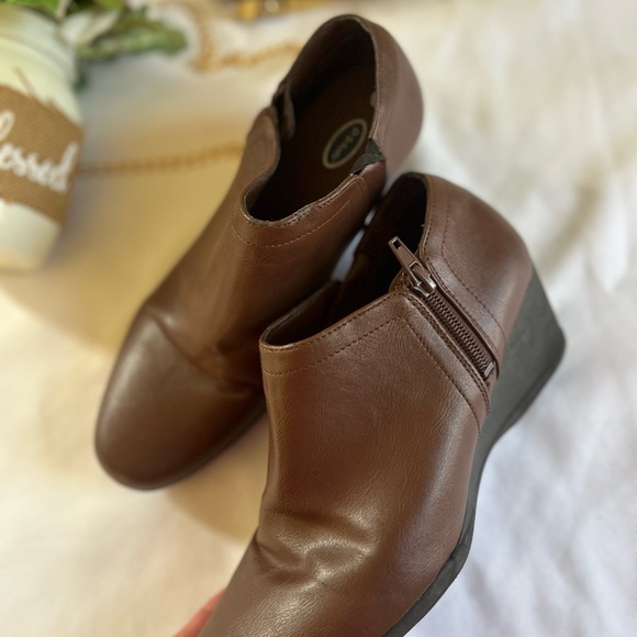 Dr. Scholls 8 Brown Leather Ankle Boots - Picture 1 of 5